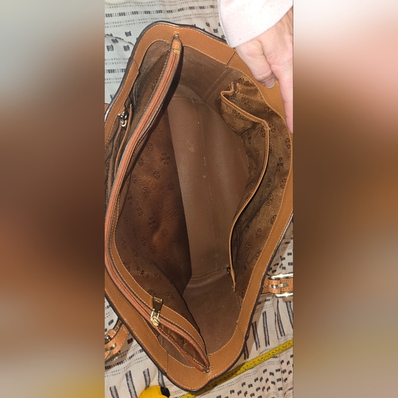 Tory Burch Large Tote - Picture 5 of 9